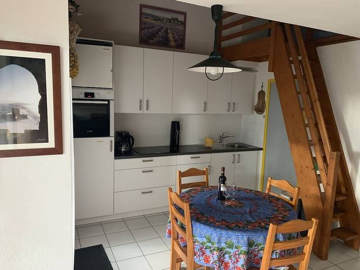 Location de vacances pour 7 personnes, avec terrasse ainsi que jardin et piscine dans Leucate naturiste - 3