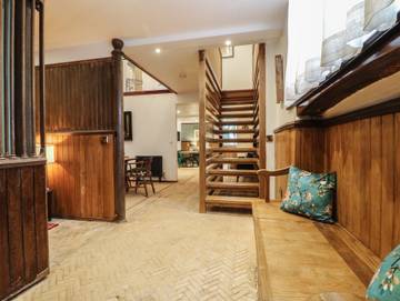 Cottage for 6 People in Stafford, Staffordshire, Photo 2