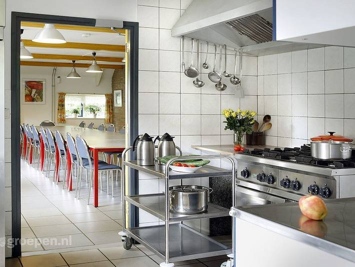 Ferienhaus für 34 Personen, mit Seeblick und Terrasse sowie Balkon/Terrasse in Lauwersmeer - 4