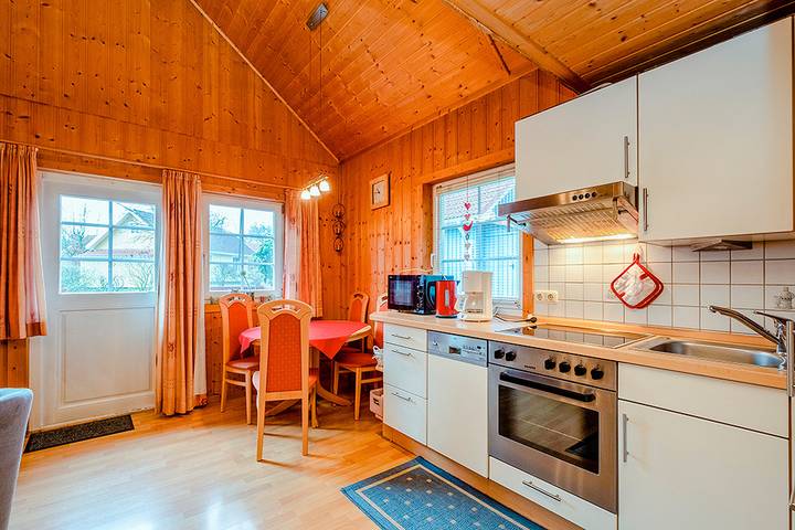 Ferienhaus für 4 Personen, mit Terrasse und Sauna in Krakow am See - 4