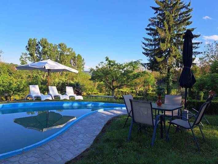 Villa für 10 Personen, mit Pool und Ausblick sowie Garten in Bulgarien