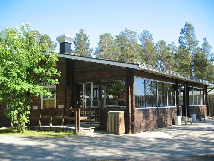Camping für 6 Personen, mit Terrasse und Garten sowie Sauna und Seeblick in Nordschweden