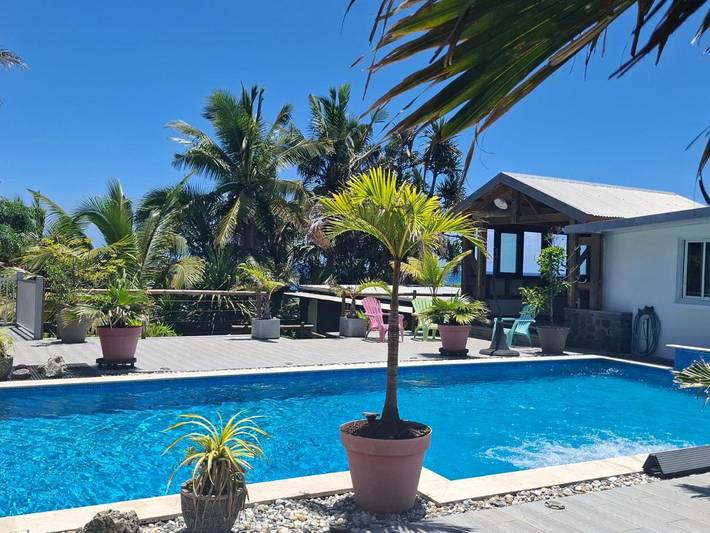 Appartement de vacances pour 4 personnes, avec piscine ainsi que jardin et vue