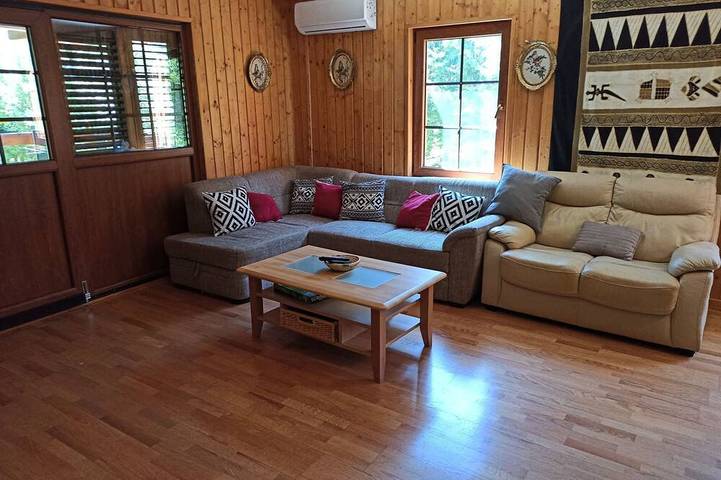 Berghütte \"Rural escape Chalet\ in Rudanovac, Plitvicer Seen