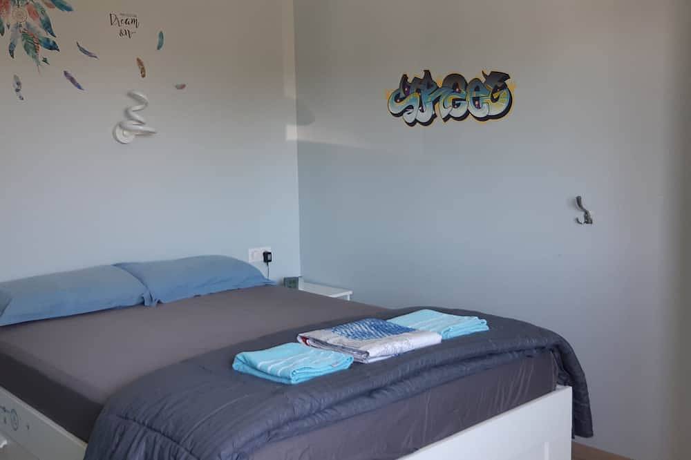 Un qq km del Golfo de Morbihan y el mar, con piscina cubierta climatizada in Surzur, Côte des Mégalithes