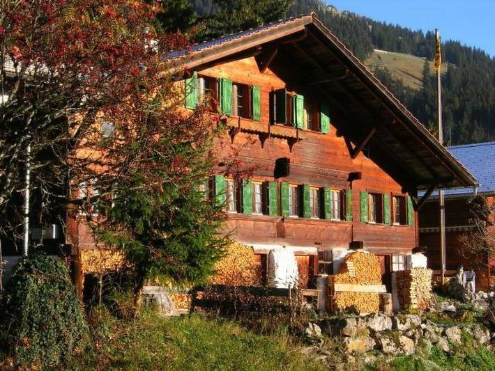 Ferienwohnung für 5 Personen, mit Balkon und Terrasse sowie Garten