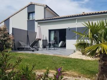 Location de vacances pour 4 personnes, avec jacuzzi et jardin à Chasseneuil-du-Poitou