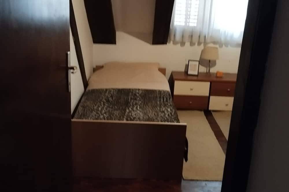 Apartamento entero, Potkrovlje apartman Jasna 1 Knin in Zagora Dálmata