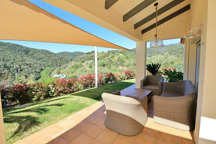 Chalet para 8 personas, con piscina además de terraza y jardín en Provincia de Gerona - 4