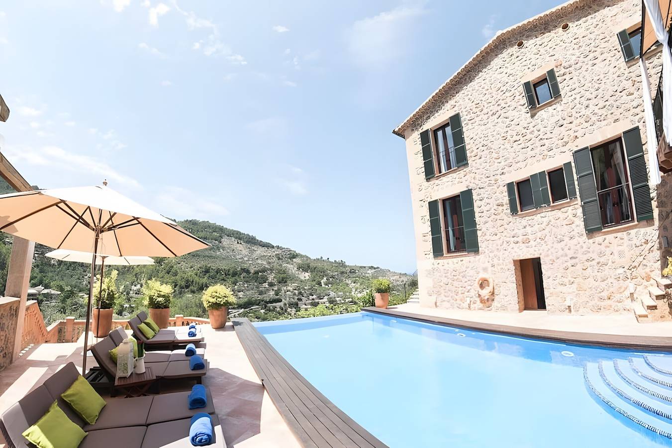 Can Sarales Deià – Renoviertes Stadthaus mit Pool und Panoramablick in Deià, Mallorcas Küste