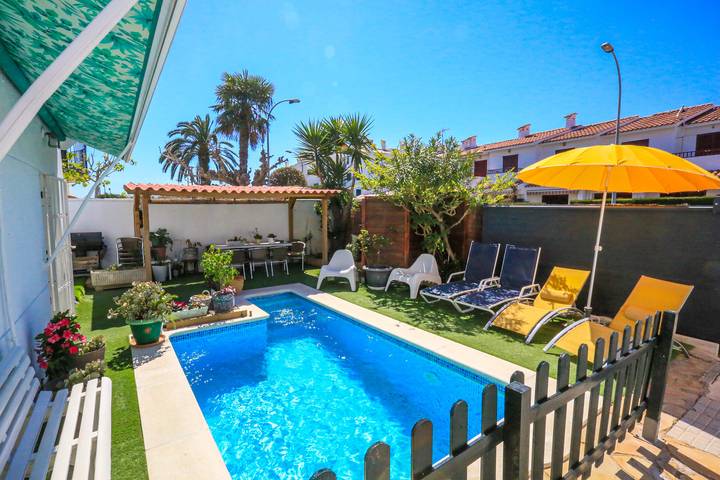 Chalet para 8 personas, con jardín y terraza en Baix Camp - 2