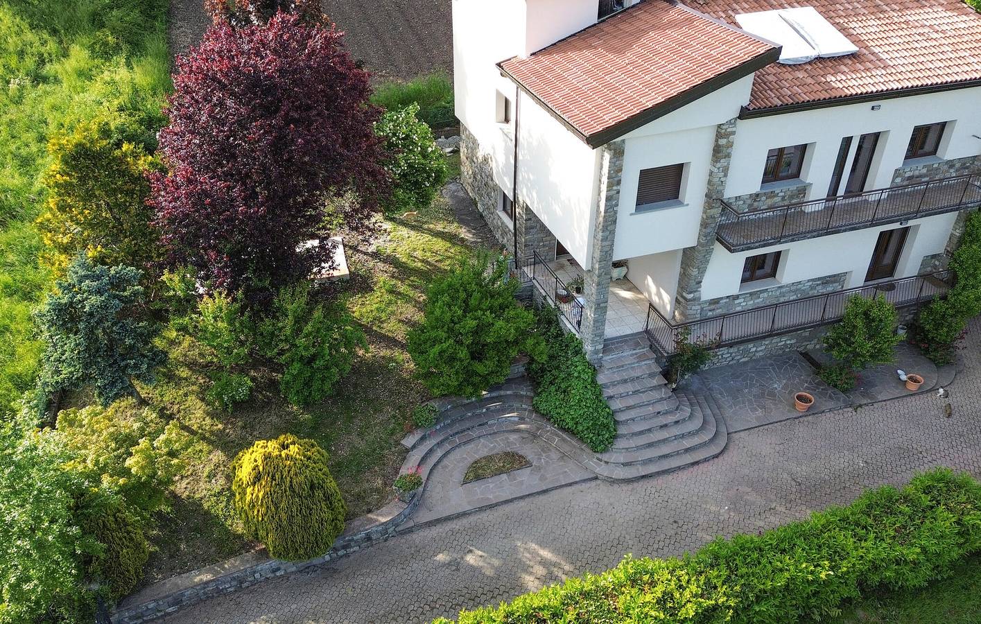 Ganze Ferienwohnung, Gartenwohnung mit Flussblick, Parkplatz, Küche - 2km nach Marecchia in Badia Tedalda, Alta Via dei Parchi