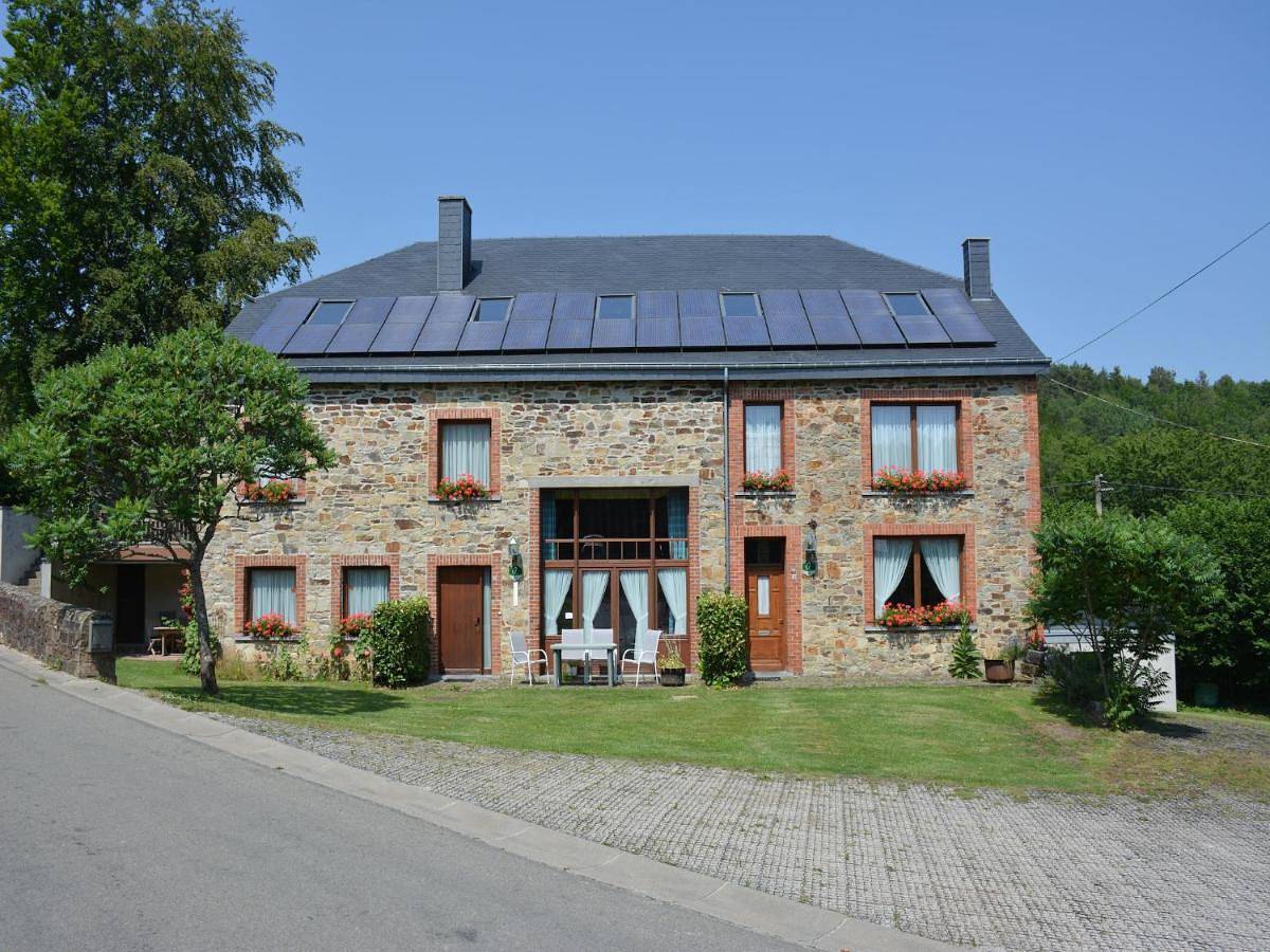 Vintage home with pets in Haut-Fays, Daverdisse