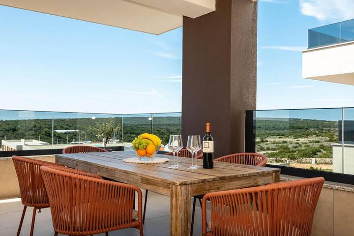 Ferienwohnung für 5 Personen, mit Balkon und Terrasse sowie Ausblick
