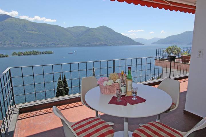 Ferienwohnung für 2 Personen, mit Seeblick und Balkon sowie Sauna, mit Haustier in der Schweiz - 2