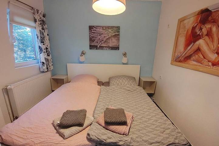 Ferienhaus für 2 Personen, mit Garten und Terrasse in Uplengen - 4