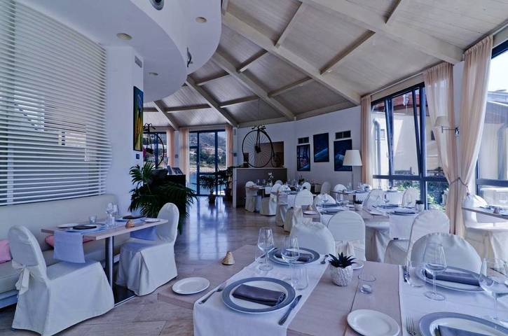 Hôtel pour 2 personnes, avec jardin ainsi que sauna et jacuzzi à San Lorenzo al Mare - 2