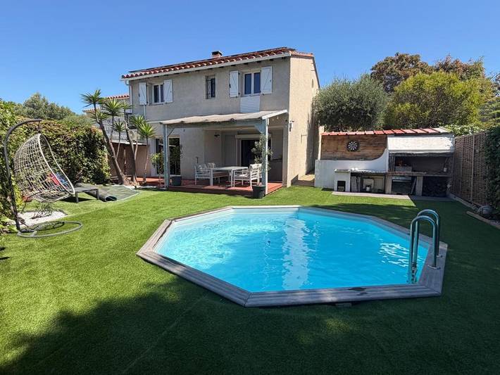 Casa de vacaciones para 6 personas, con jardín además de terraza y piscina - 1