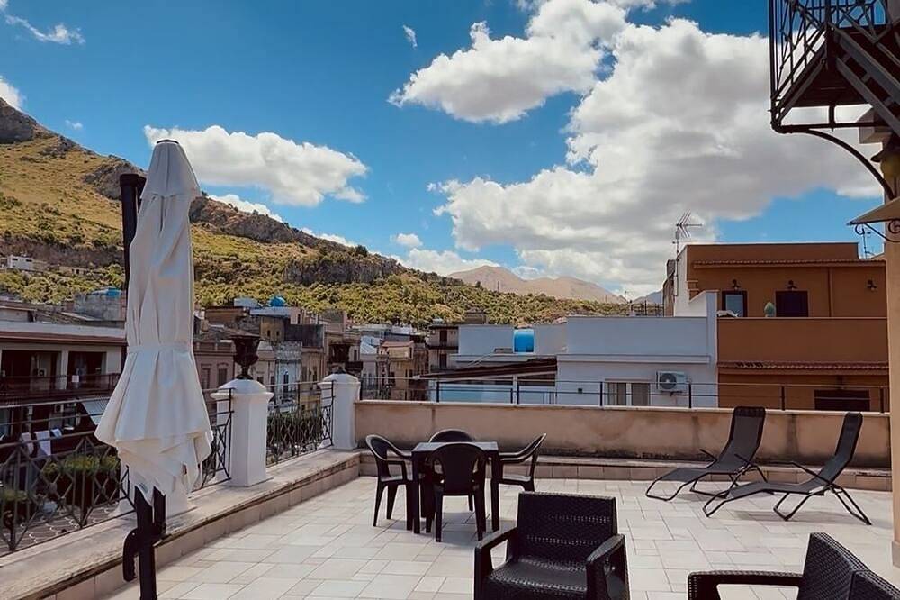 Ganze Wohnung, Dimora Donna Carmela, Suite Rooftop in Capaci, Palermo Provinz
