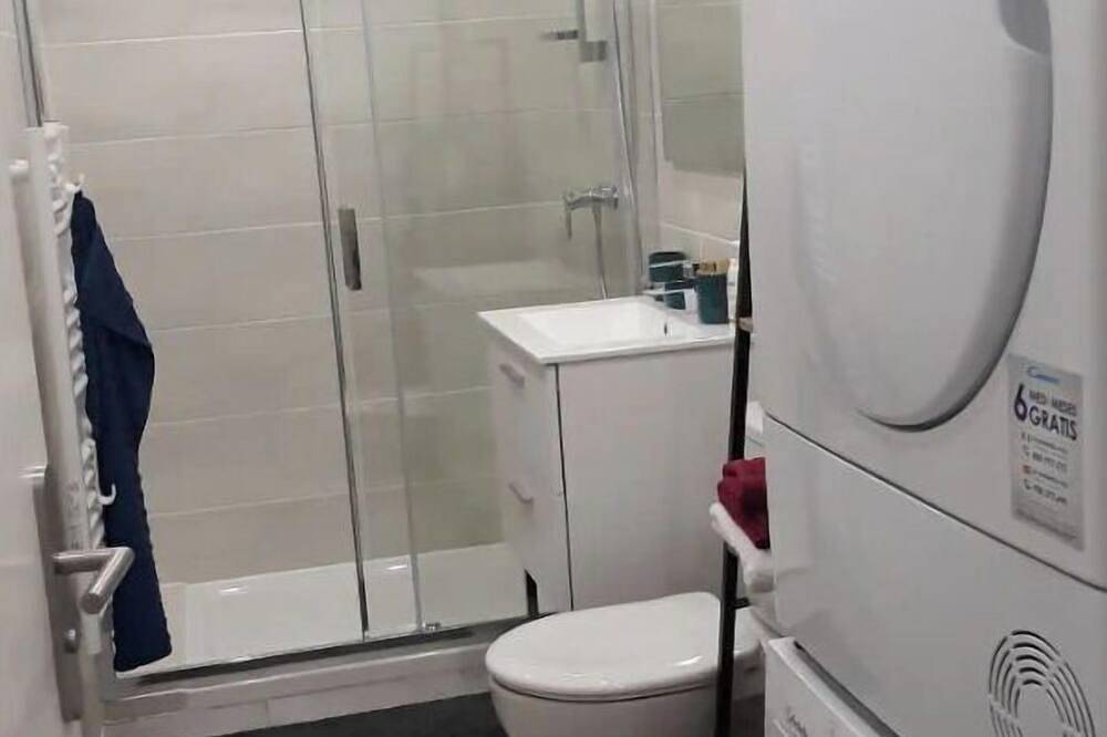 Happy Home For You Lunel : Jolie Suite avec parking. in Lunel, Côte d'Améthyste