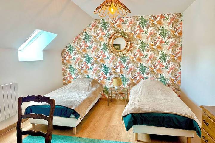 Gîte pour 8 personnes, avec terrasse et jardin, animaux acceptés dans Coglès - 3