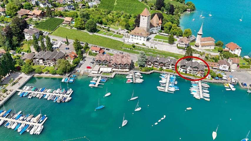 Ferienwohnung für 2 Personen, mit Balkon und Terrasse sowie Seeblick und Ausblick