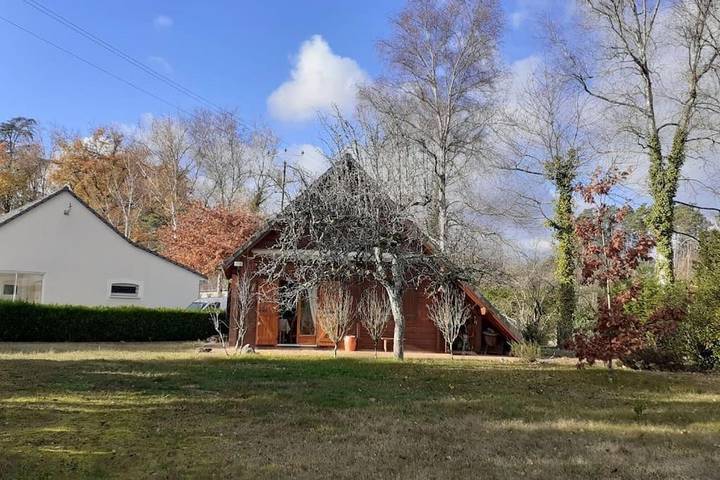 Gîte pour 5 personnes, avec terrasse, animaux acceptés à Neuvy-sur-Barangeon