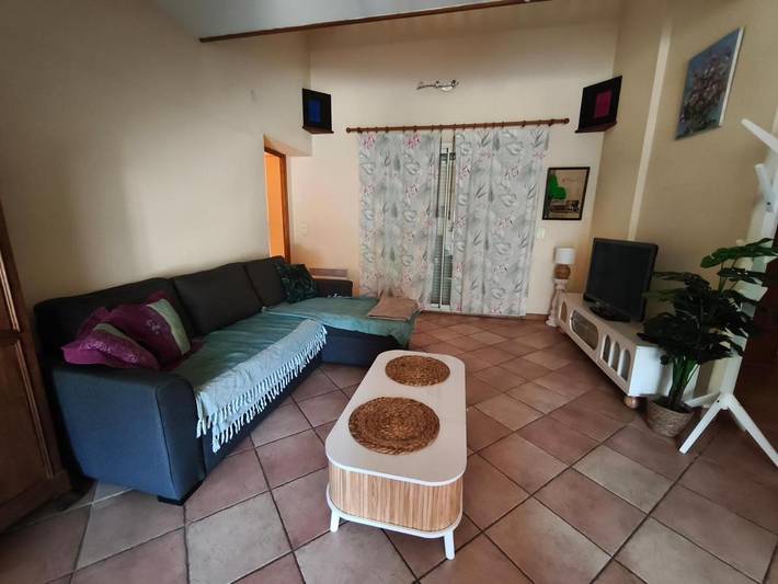 Gîte pour 2 personnes, avec jardin ainsi que vue et terrasse à Millas - 3