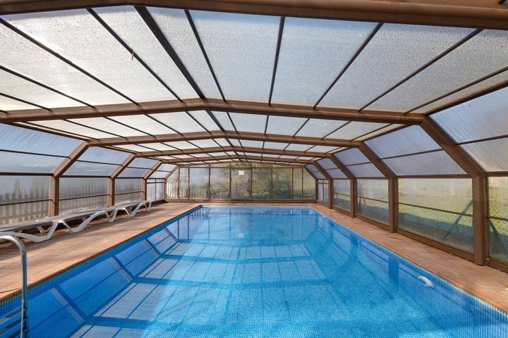 Casa rural para 30 personas, con Jacuzzi y Jardín en Castellar del Riu - 2
