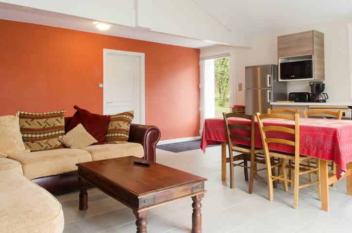 Gîte pour 5 personnes, avec piscine ainsi que terrasse et jardin, animaux acceptés en Pyrénées-Atlantiques - 3