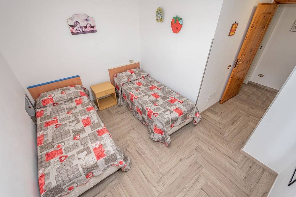 Geheel appartement, The 2 terraces. 8 Places, 3 Rooms. in Piana Calzata, Provincie Palermo