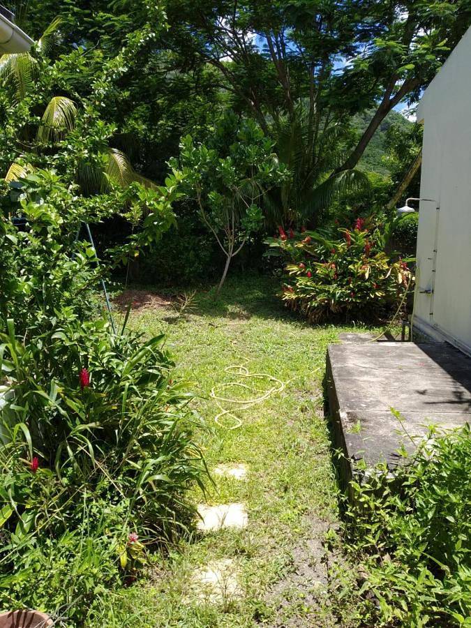 Gîte pour 4 personnes, avec jardin à Les Anses-d'Arlet - 3