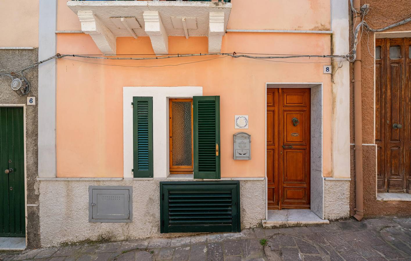 Ganze Ferienwohnung, Apartment mit Meerblick und Terrasse, WLAN, in der Nähe von Carloforte in Carloforte, Carbonia-Iglesias Provinz