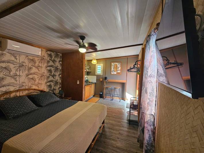 Gîte pour 2 personnes, avec jardin dans Mo'orea - 4