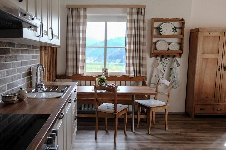 Ferienwohnung für 2 Personen, mit Terrasse und Garten sowie Ausblick in Lunz am See