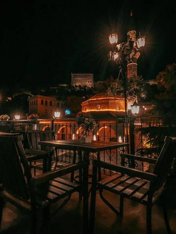 Maison d’hôte pour 2 personnes, avec terrasse et vue dans Gjirokastër