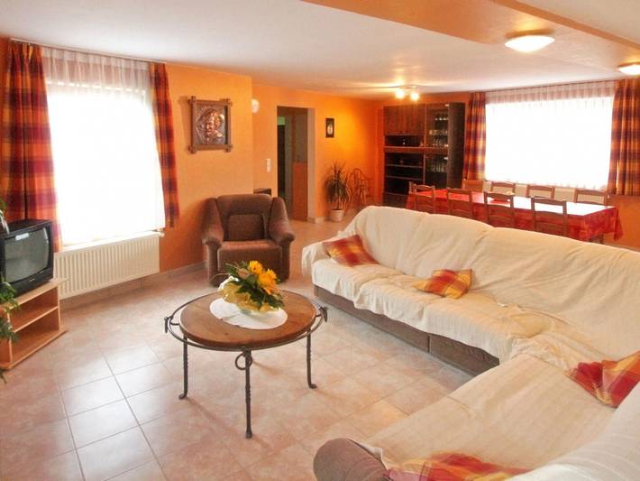 Gîte pour 8 personnes, avec terrasse et jardin dans Ondenval - 2