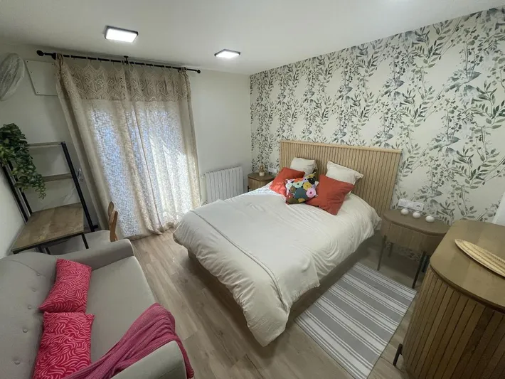 Casa rural para 5 personas, con balcón - 1
