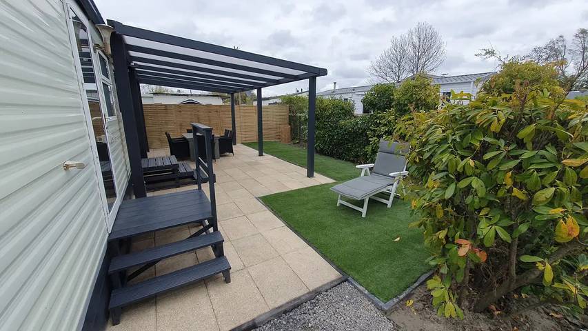 Camping für 4 Personen, mit Terrasse und Pool, mit Haustier in Zeeland - 3