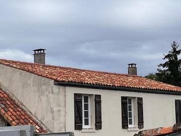 Gîte pour 6 personnes, avec terrasse, animaux acceptés à Antezant-la-Chapelle