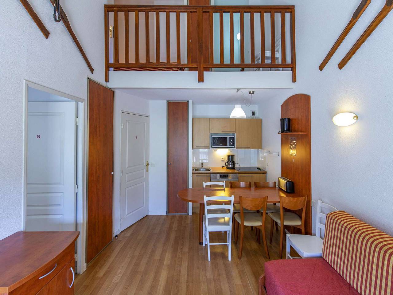 Appartement entier, Agréable duplex parking - 7 pers. in La Mongie, Bagnères-de-Bigorre