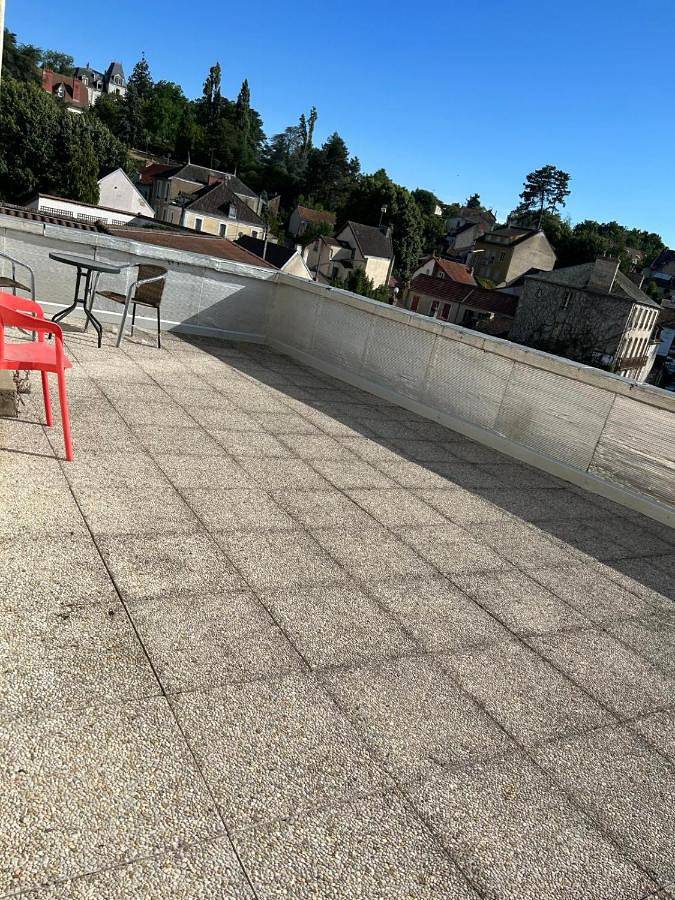 Bristol Manor N20 terrasse cuisine et chambre in Néris-les-Bains, Région de Montluçon