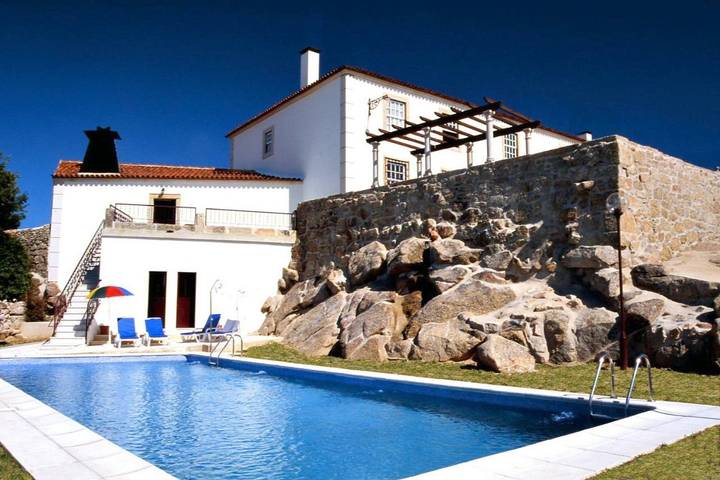 Maison de campagne pour 5 personnes, avec Terrasse et Jardin ainsi que Piscine et Vue dans Orca