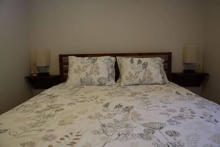 Apartamento entero, Newly renovated comfort in a rustic mountain farmhouse on the Tour du Mont Blanc in Trento (Suiza), Macizo del Mont Blanc