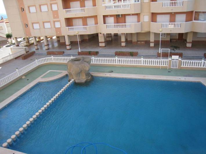 Bungalow para 5 personas, con Balcón y Terraza además de Piscina y Vistas en La Manga