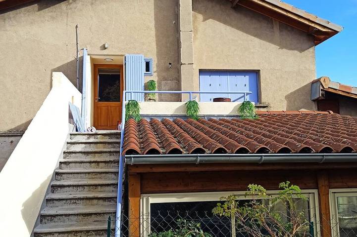 Location de vacances pour 8 personnes, avec terrasse et jardin, animaux acceptés à Le Cheylard - 4