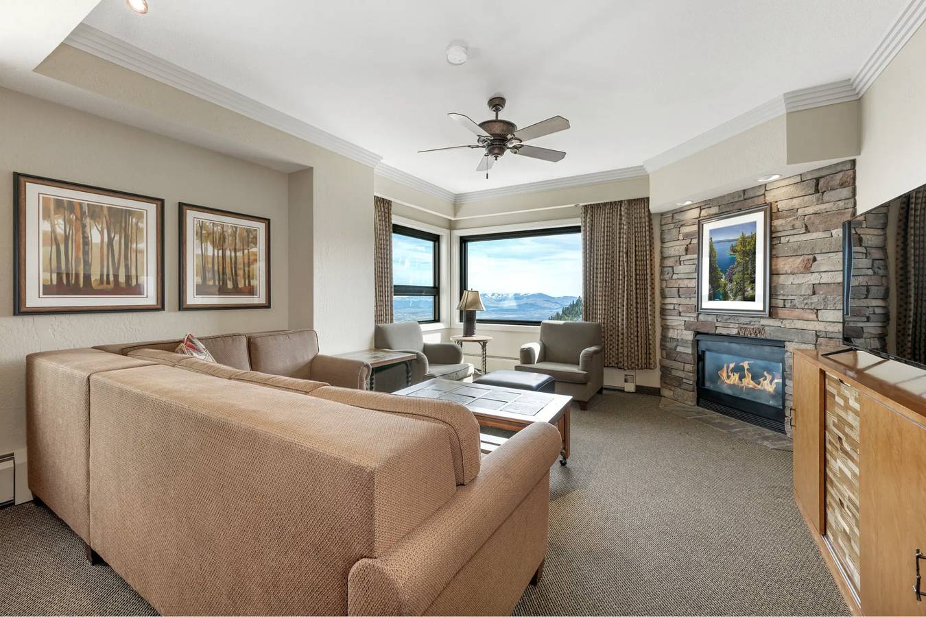 Enjoy the Ridge Tahoe Two-Bedroom Lock-Off for a family of 6 in Kingsbury, Heavenly
