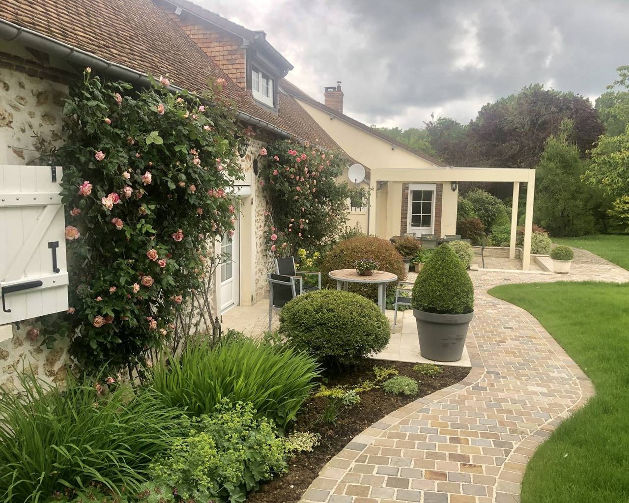 Chambres et table d'hôtes "Le Gîte du Moulin" - La suite familiale côté jardin in La Noue, Marne