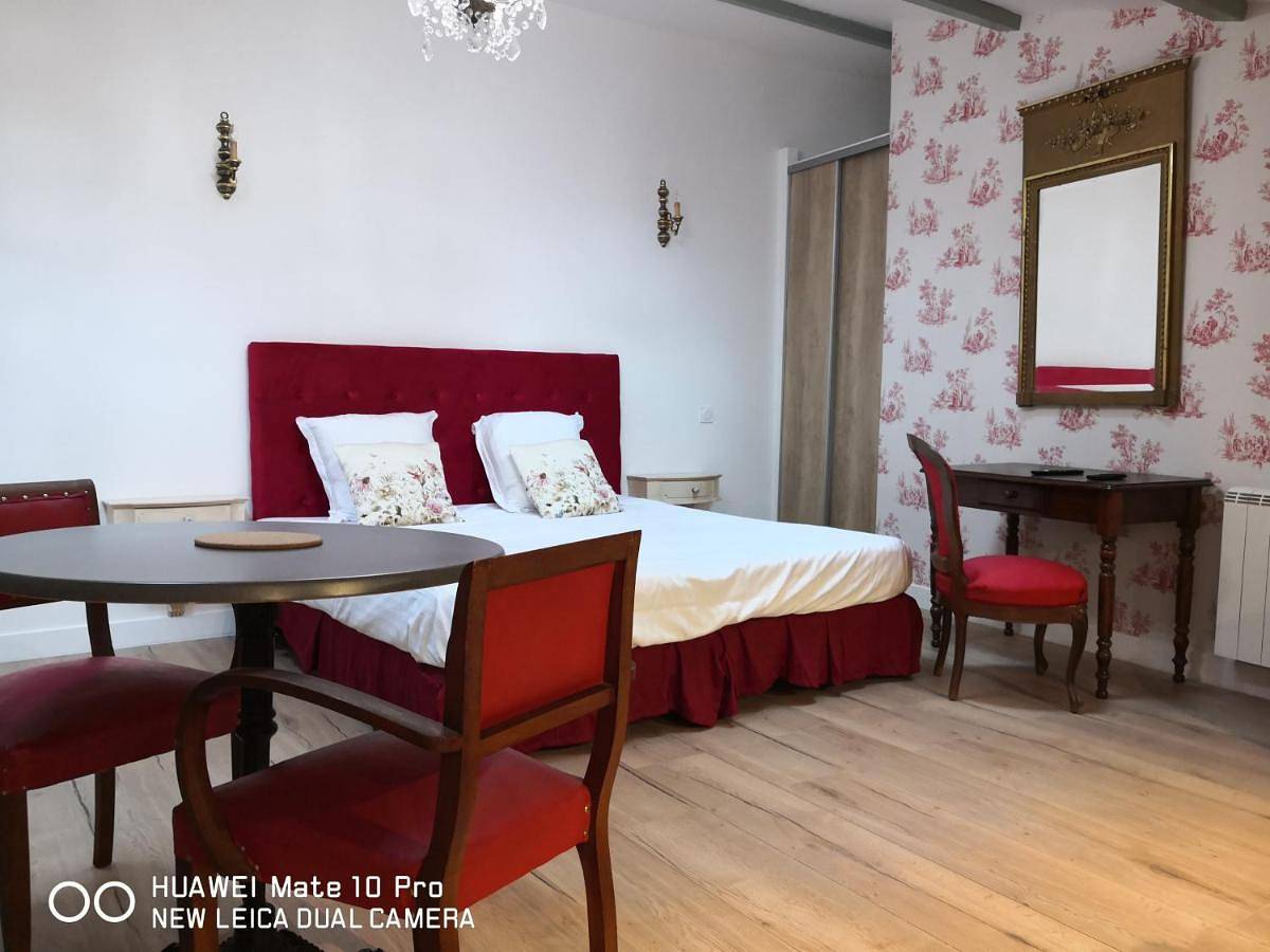 Hotel Le Saint Laurent in Saint-Laurent-des-Arbres, Région de Nîmes