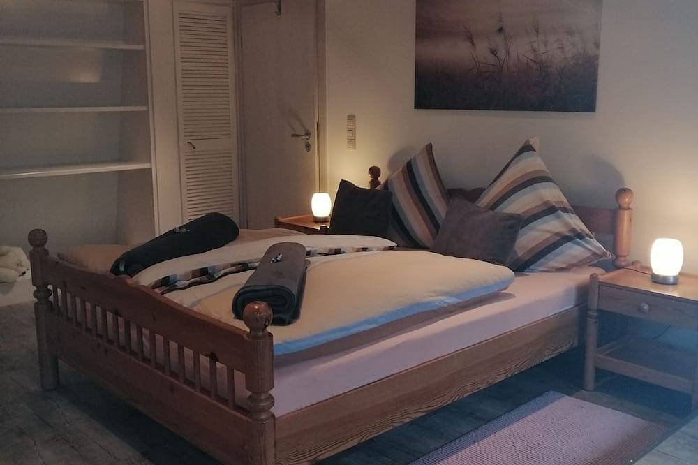 \"Waldesruh\"zwei \nwohnungen in einem Haus\nfür 9 Personen \n30km bis Heidelberg in Schönbrunn, Kurpfalz